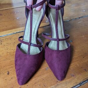 Chinese Laundry T strap heel burgundy maroon